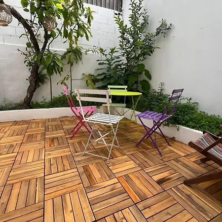 Le Cocon - Wifi - Cour Privative - Proche Halles Lägenhet *