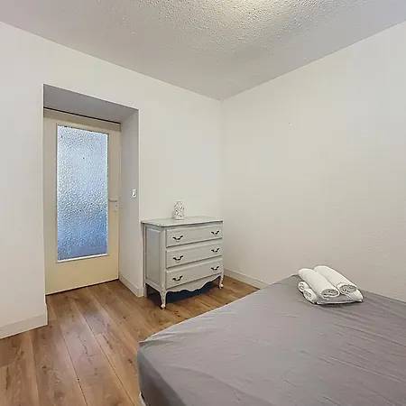 Le Cocon - Wifi - Cour Privative - Proche Halles Apartament *