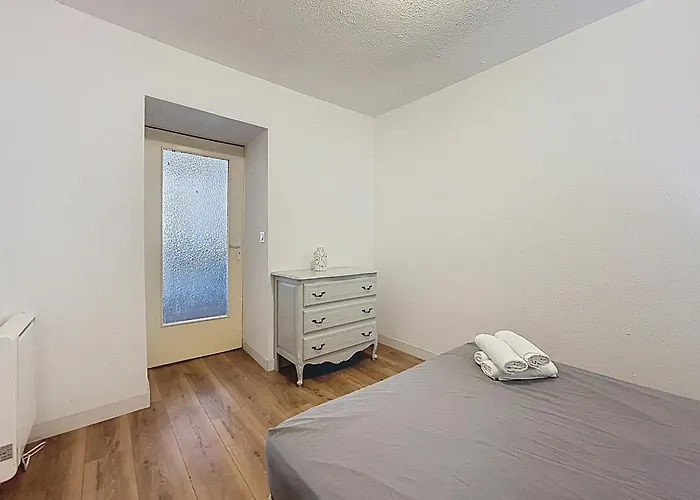 Le Cocon - Wifi - Cour Privative - Proche Halles Apartamento *