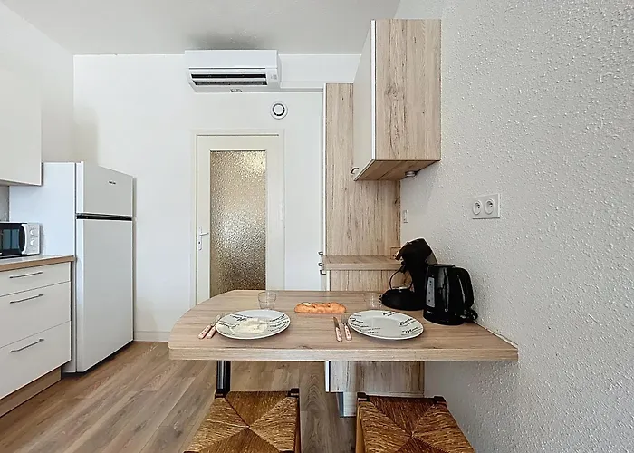 Le Cocon - Wifi - Cour Privative - Proche Halles