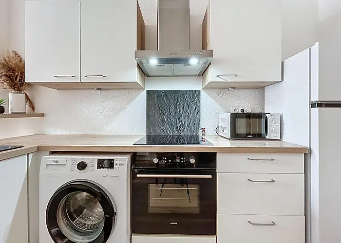 Le Cocon - Wifi - Cour Privative - Proche Halles Narbona